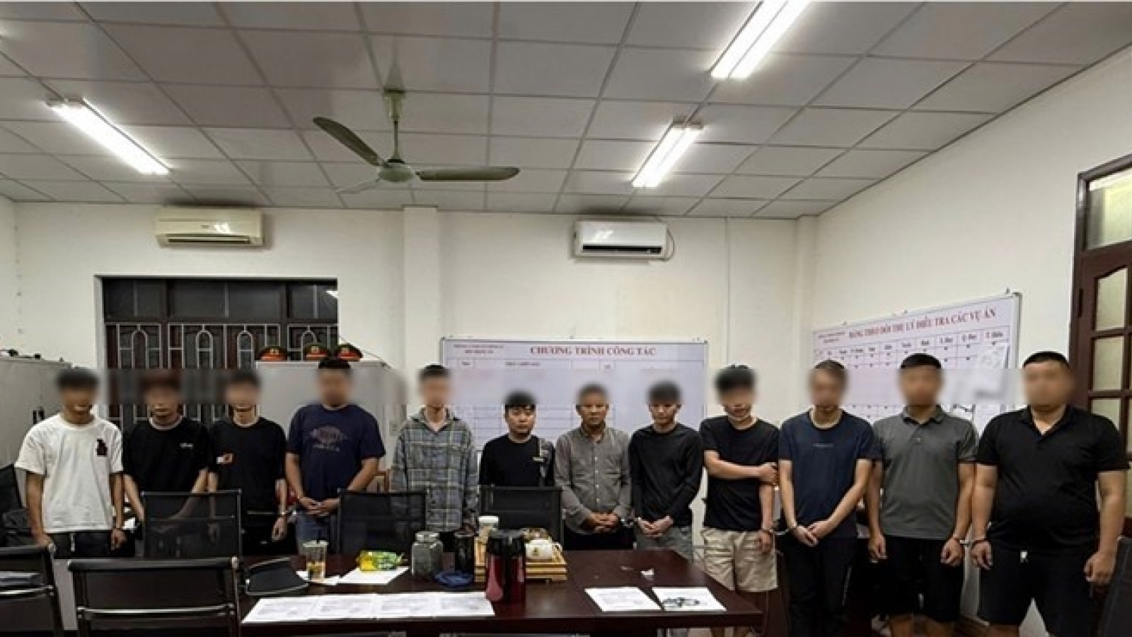 Nóng 24h ngày 25/5: Chiêu livestream "cắt đá tìm ngọc" lừa hơn 32.000 người